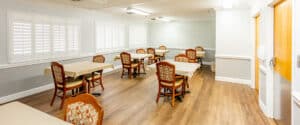 edisto post acute dining area with tables and chairs